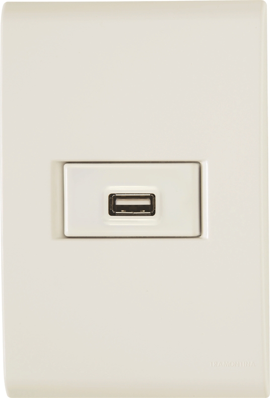 CONJUNTO ARMADO TOMA USB 1.5A - BIVOLT BEIGE LIZ