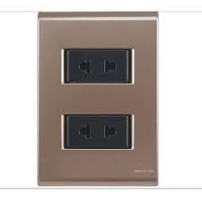 [57172043] CONJUNTO ARMADO 2 TOMACORRIENTES 2P UNIV. 10A-15A 250V ORO VIEJO LIZ